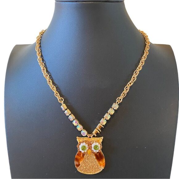 Adorable Glittery Gold Owl w/ Amber, Green & Aurora Borealis Crystals. - Picture 1 of 7
